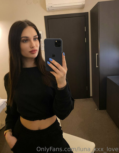 Lunaxxxlove