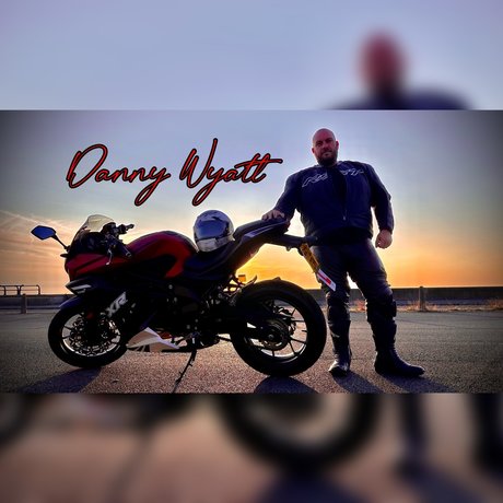 Danny Wyatt  Official