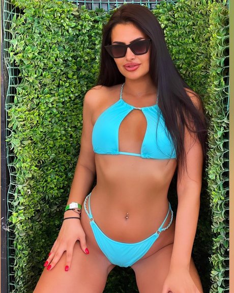 Cristina Adelina Vip