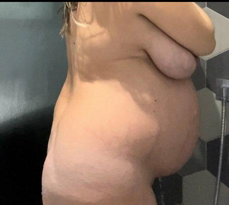 Prettypregnant35