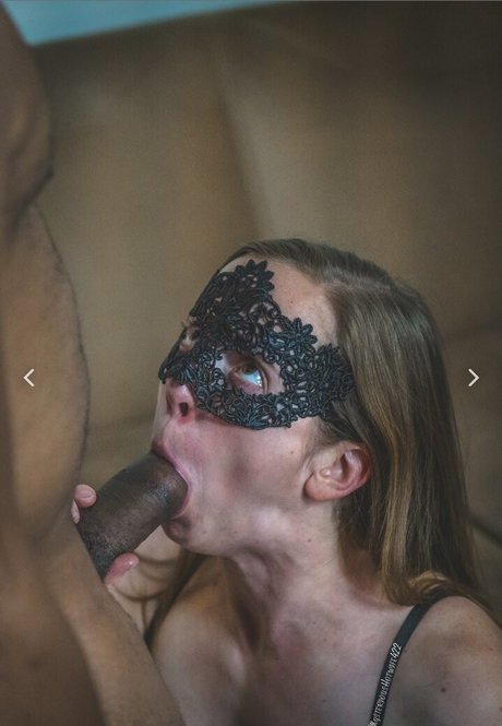 Mysterioushotwife422