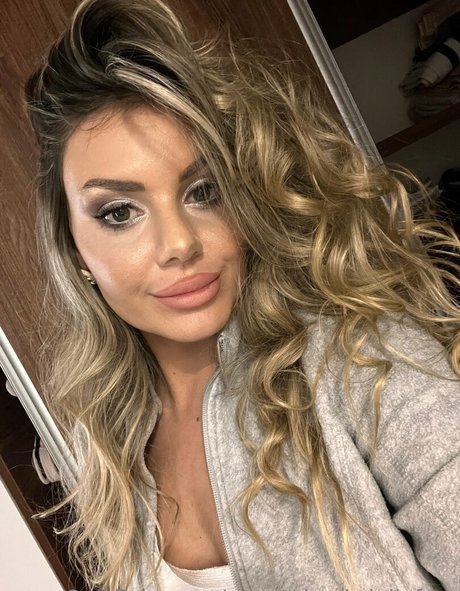 Sweetcheeksjuliefree