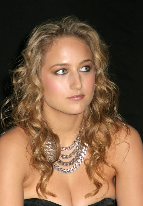 Leelee Sobieski