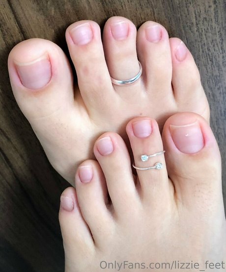 Lizziefeet