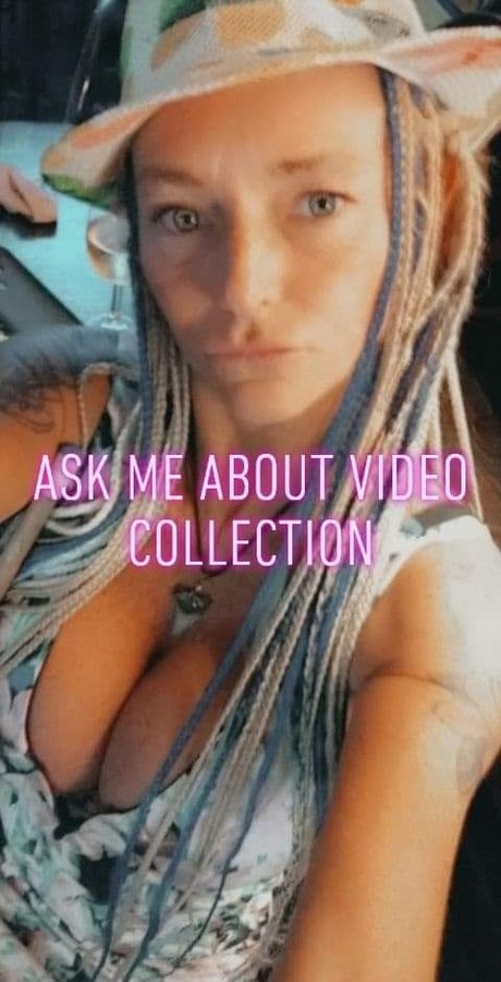 Tiggerbigboobsblonde