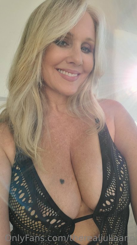 Julia Ann