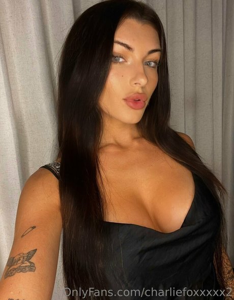 Charliefoxxxxx2