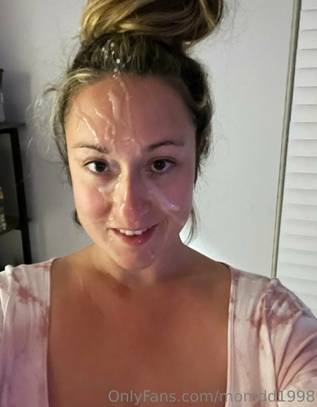 Momdd1998