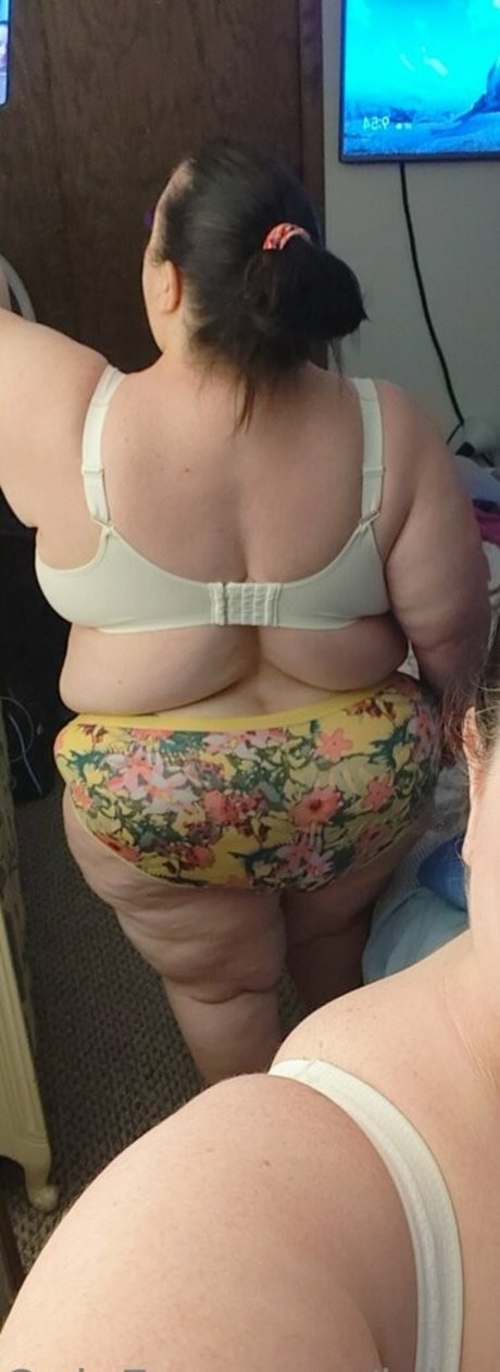 Juicybootybbw