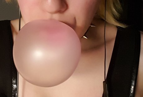 Quirky Quinn  Feet Booty Ampamp More  nude leaked OnlyFans photo