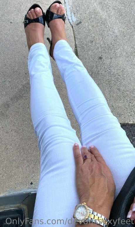 Devonssexyfeet