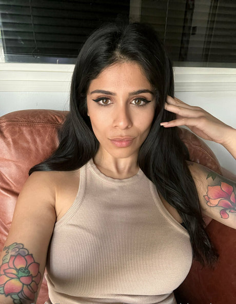 Mistresssophiasahara