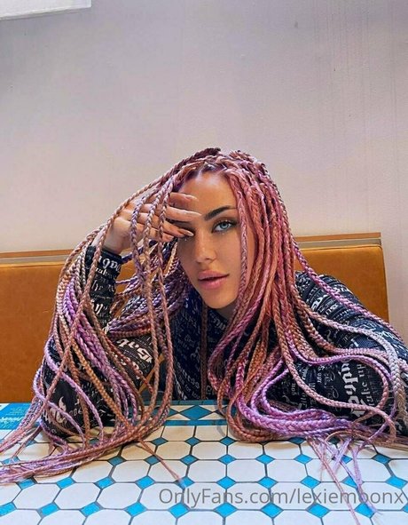 Lexiemoonx