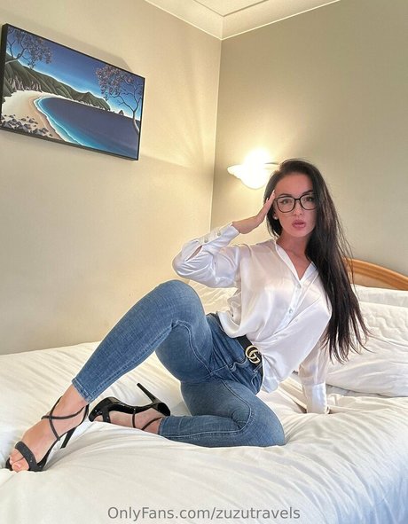 Zuzutravels  nude leaked OnlyFans photo