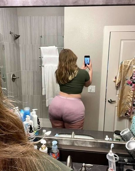 Curvykrysta