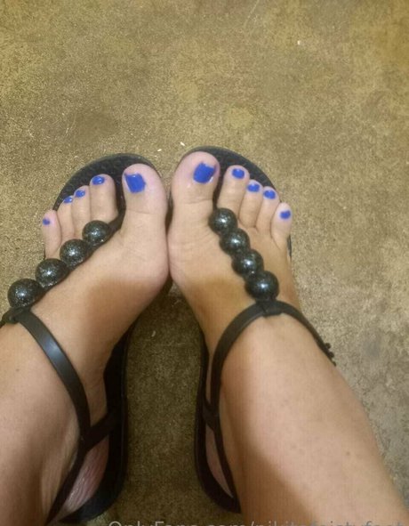 Nikitafeistyfeet