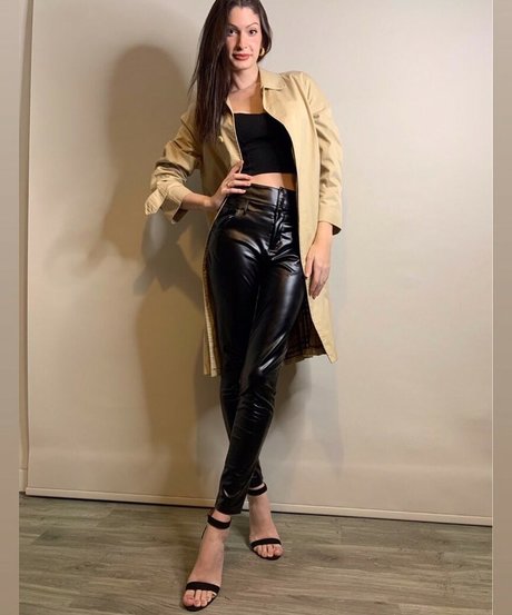 Kimberly Apasara Thomas