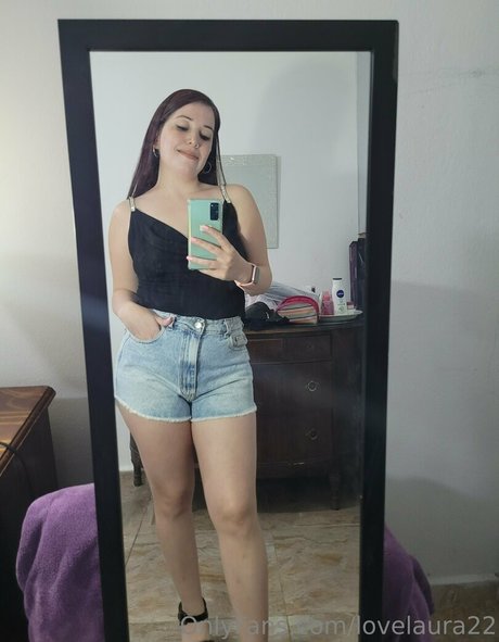 Lovelaura22