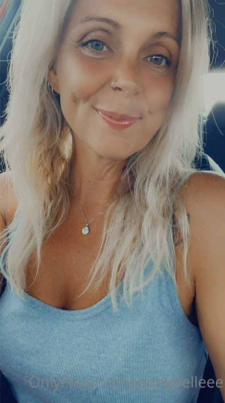 Jennybelleee