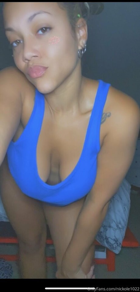 Nickole1022