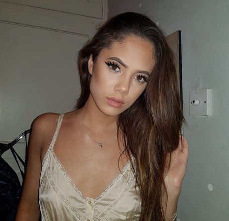 Saoirse Alicia Behzadi