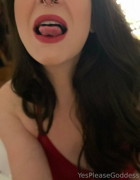 Yespleasegoddessof