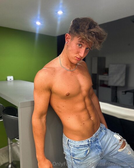 Christianlevine Straight