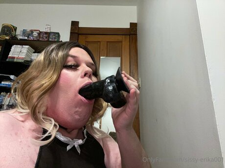 Sissy Erika001