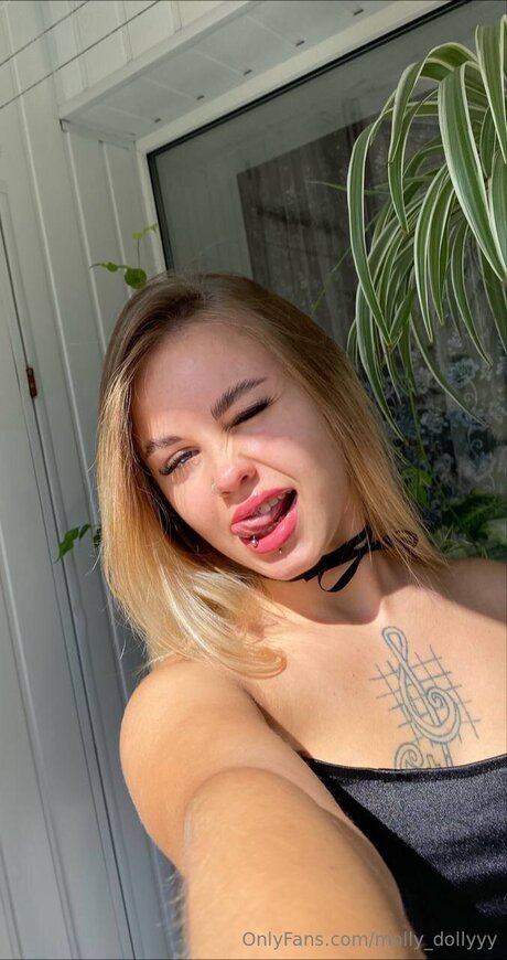 Molly Dollyyy