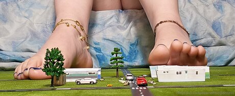 Dawnofthegiantess