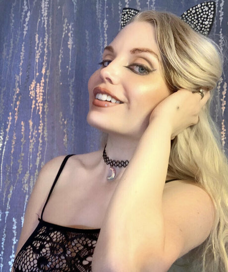 Ittybittyprettykittyfree