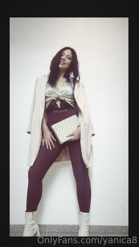 Yanica8