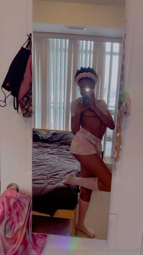 Purplecuntprincess25