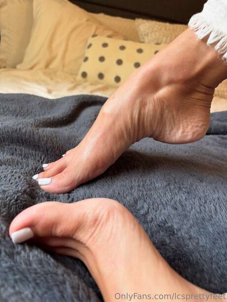 Lcsprettyfeet