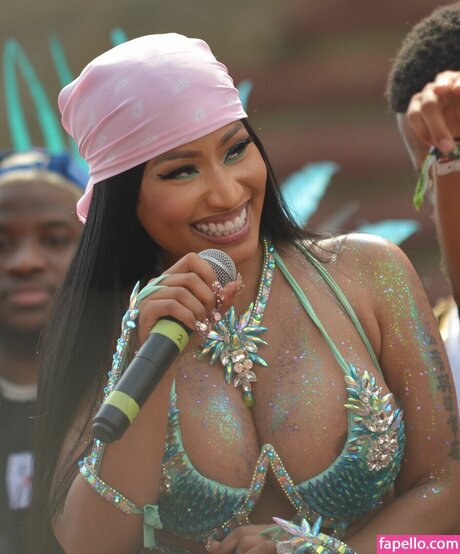 Nicki Nipples