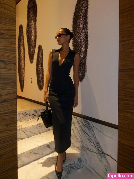 Alexandra Saint Mleux