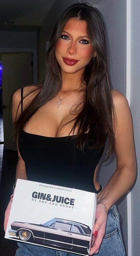 Nicolena Schoonmaker  Nicolenaschoonmaker