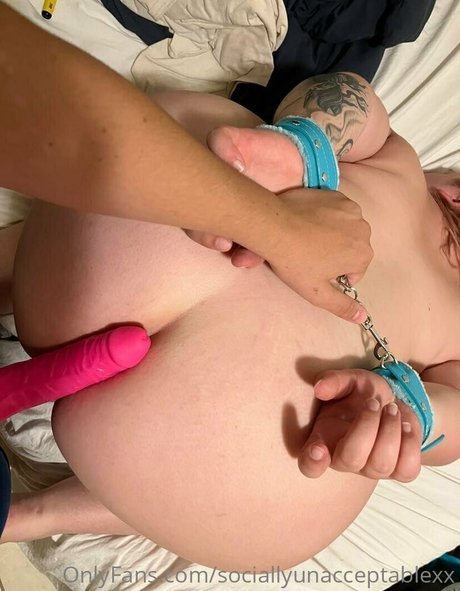 Sociallyunacceptablexx