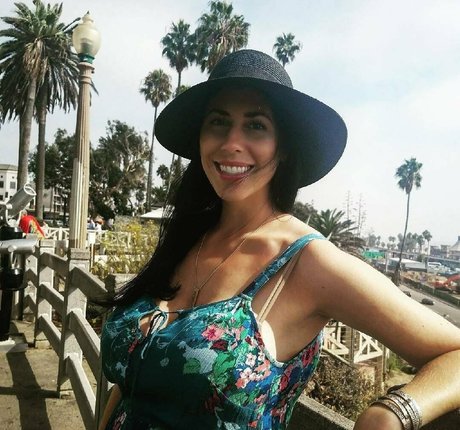 Theresa Lynn Coulter