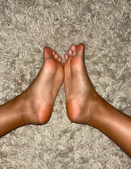 Fineislandfeet