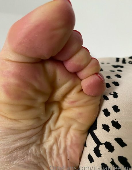 Italianfeetluv