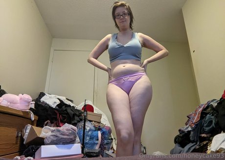 Honeycake93