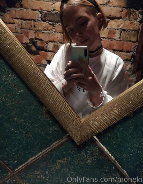Moneki