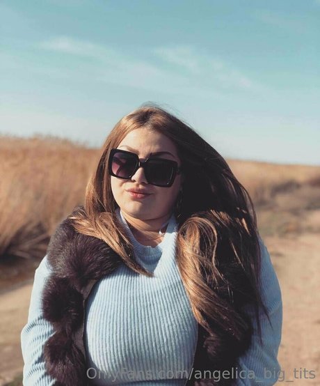 Angelicabigtits