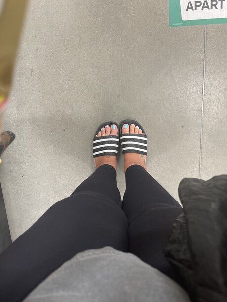 Feetlightning  nude leaked OnlyFans photo