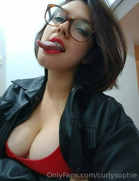 Curlysophie
