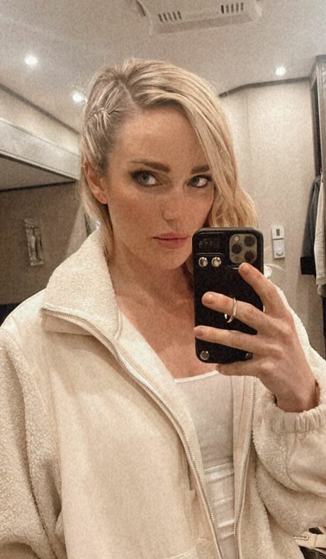 Caity Lotz