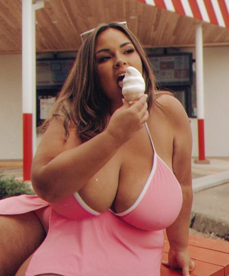 Nicole Denise Johansson