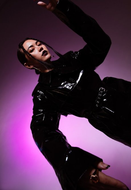 Jessica Yu Li Henwick