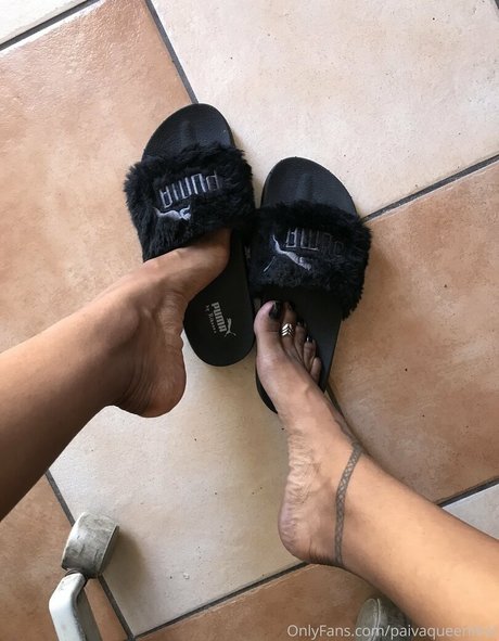 Paivaqueenfeet